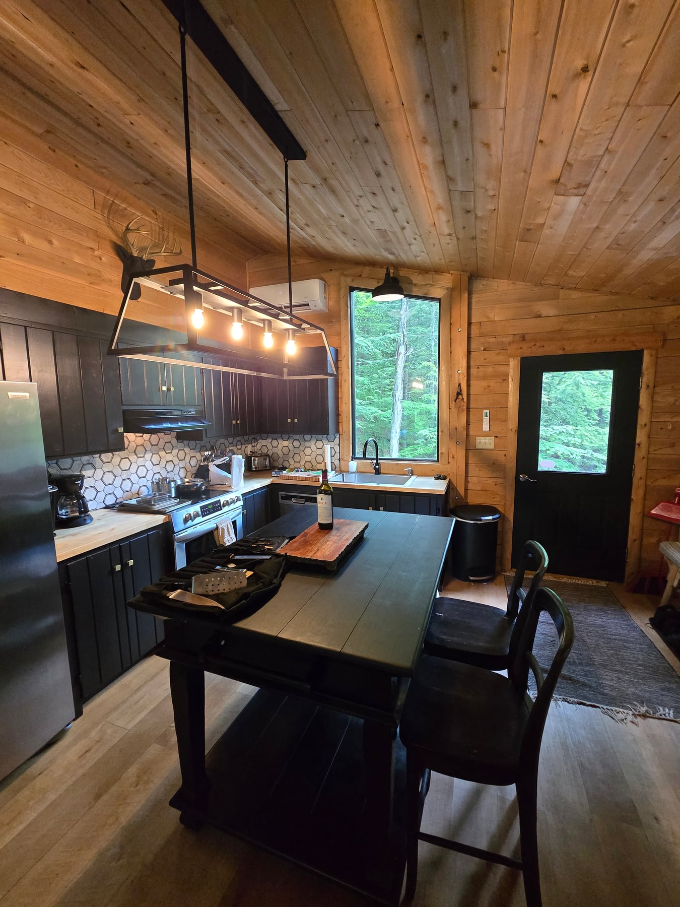 Cabin Kitchen Service from the DF Private Chef media library
